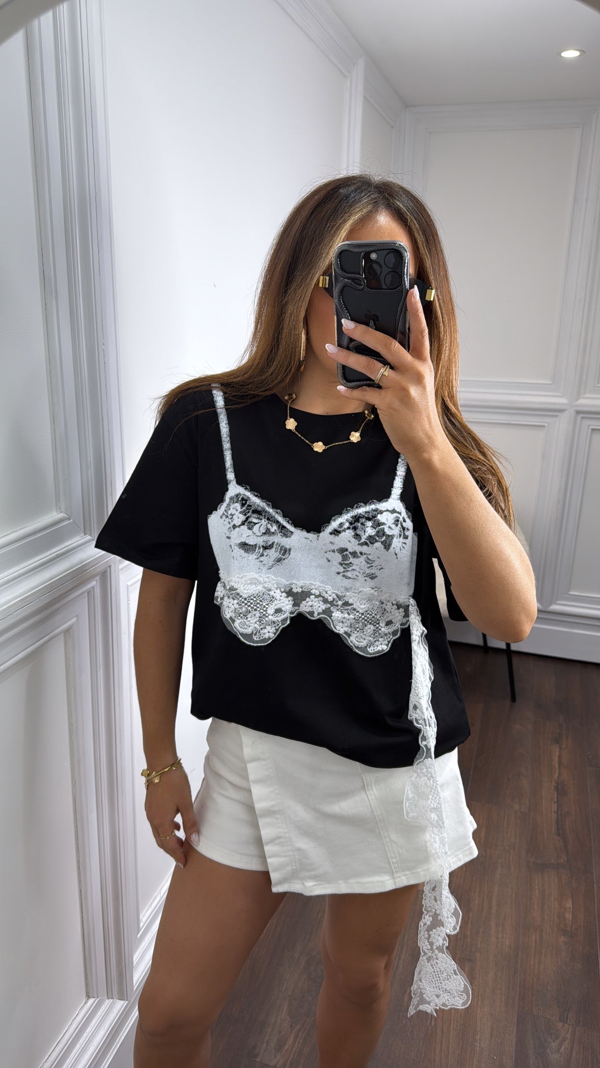 KIMBERLEY black t-shirt with white lace bralet overlay