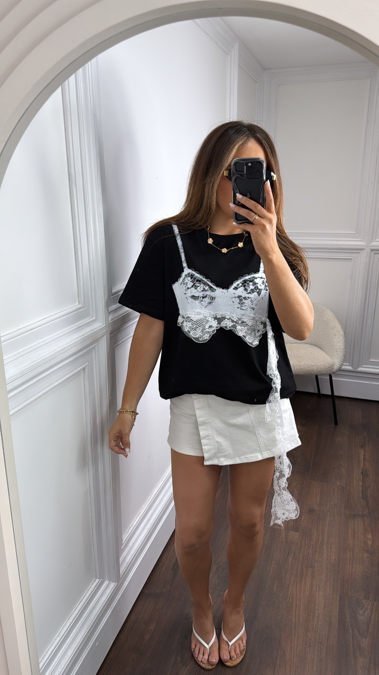 KIMBERLEY black t-shirt with white lace bralet overlay
