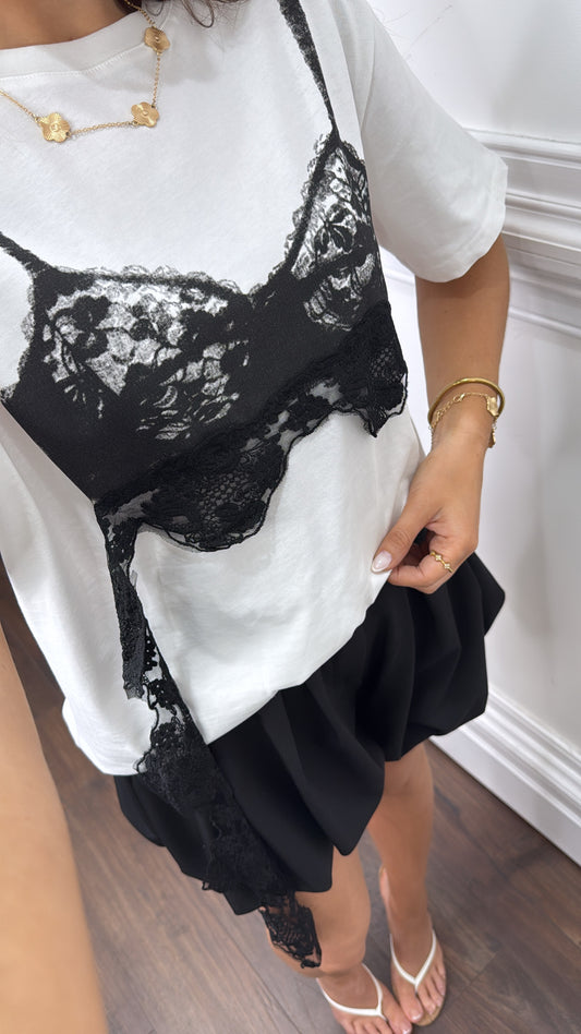 KIMBERLEY white t-shirt with black lace bralet overlay