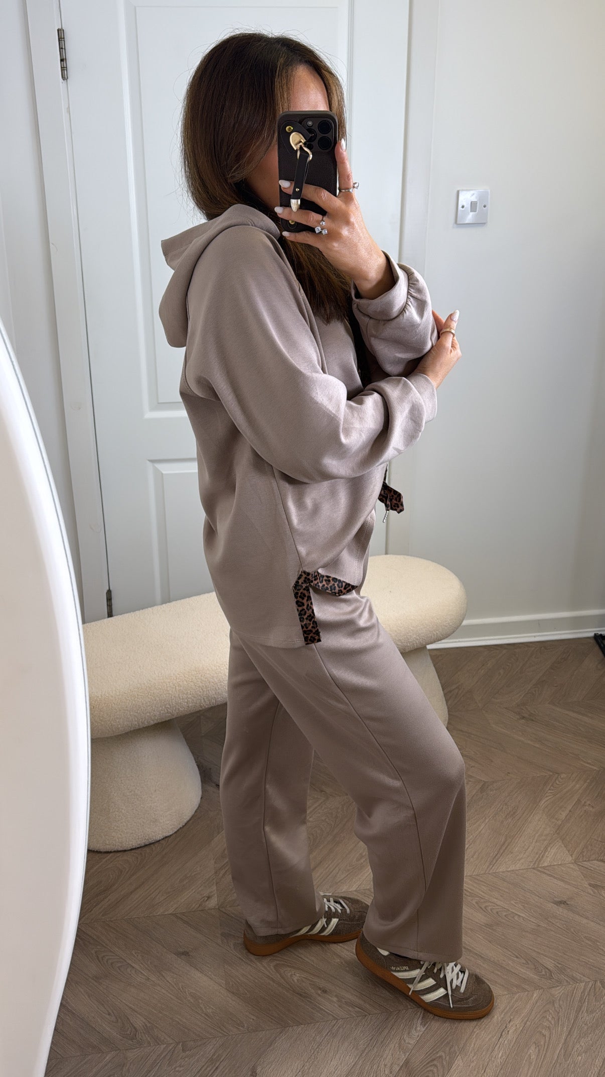 MILA taupe lounge set with leopard ribbon