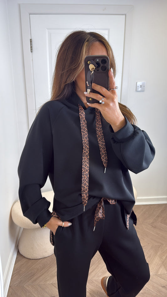MILA black lounge set with leopard ribbon