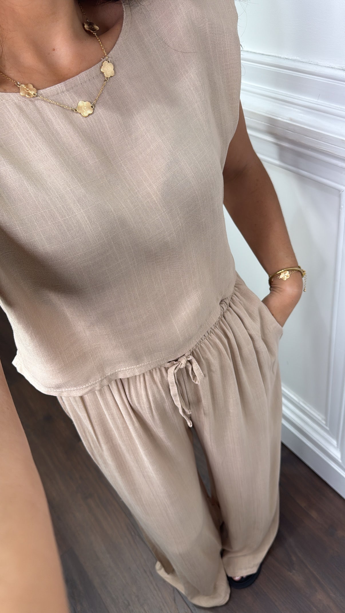 LEONI beige shoulder pad top and trousers co-ord