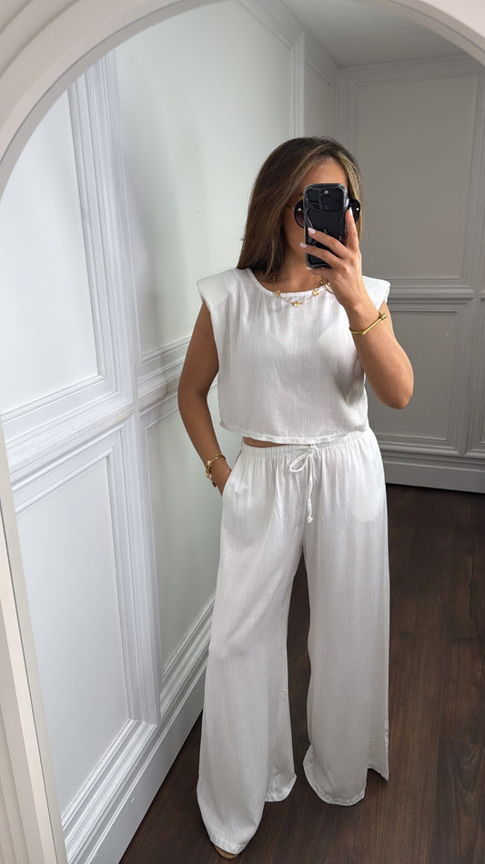 LEONI white shoulder pad top and trousers co-ord
