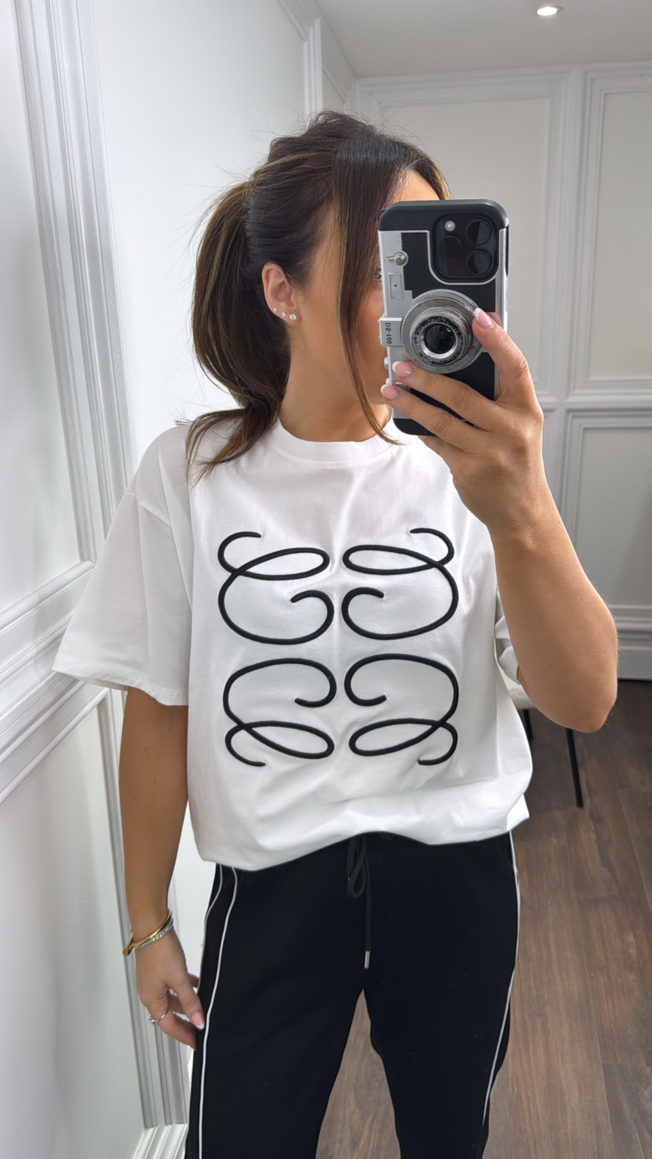 KASSIE white swirl embroidered tshirt