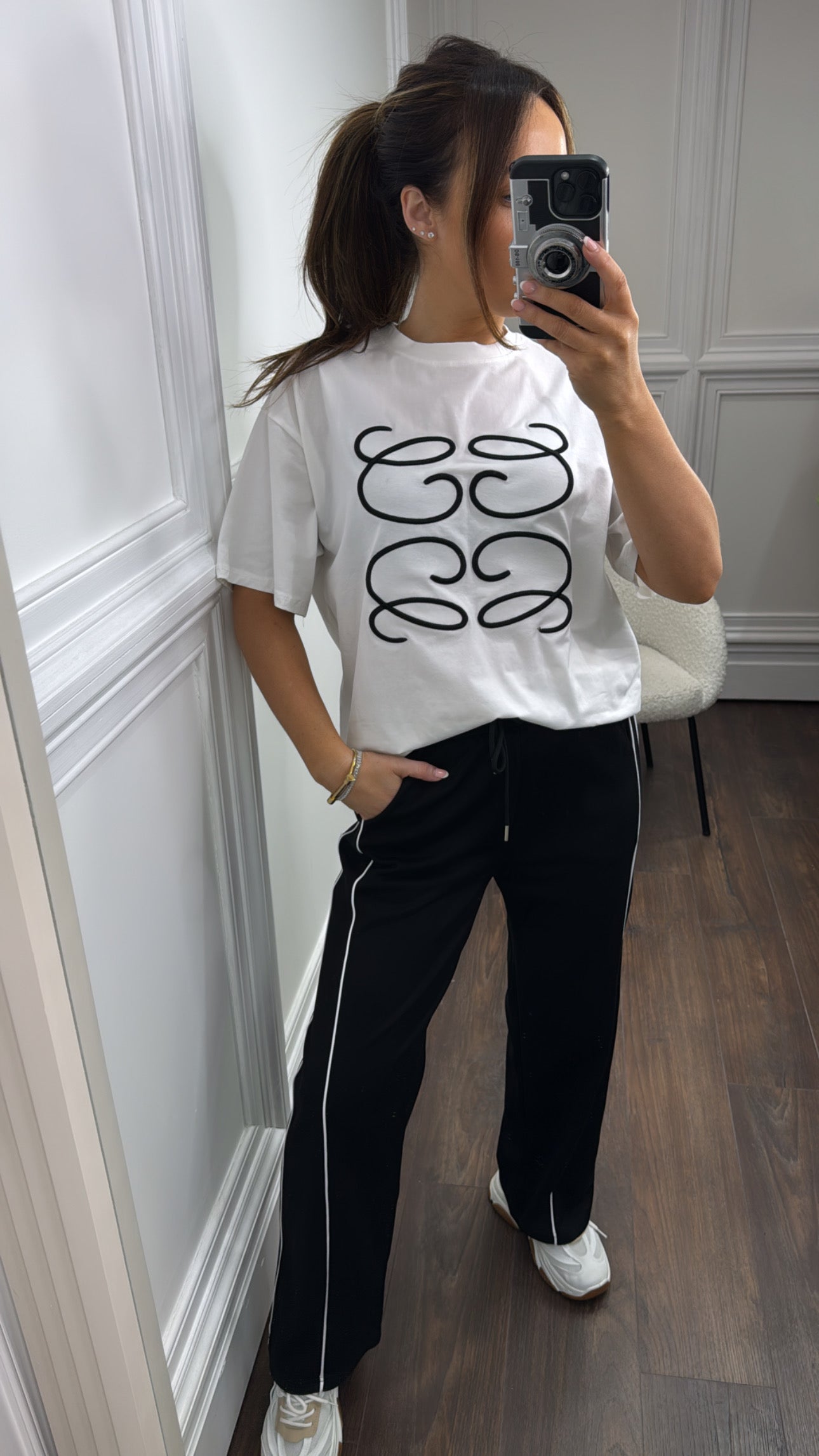 KASSIE white swirl embroidered tshirt