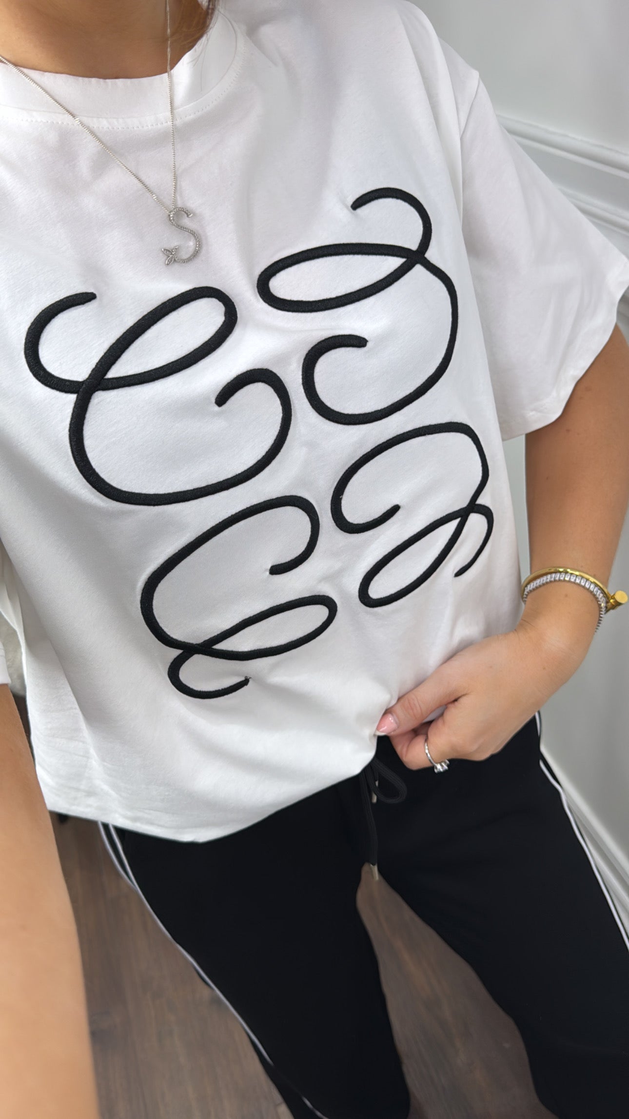 KASSIE white swirl embroidered tshirt