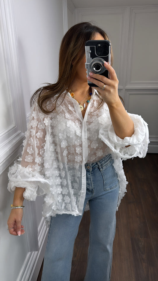 BLOSSOM white flower appliqué detail blouse