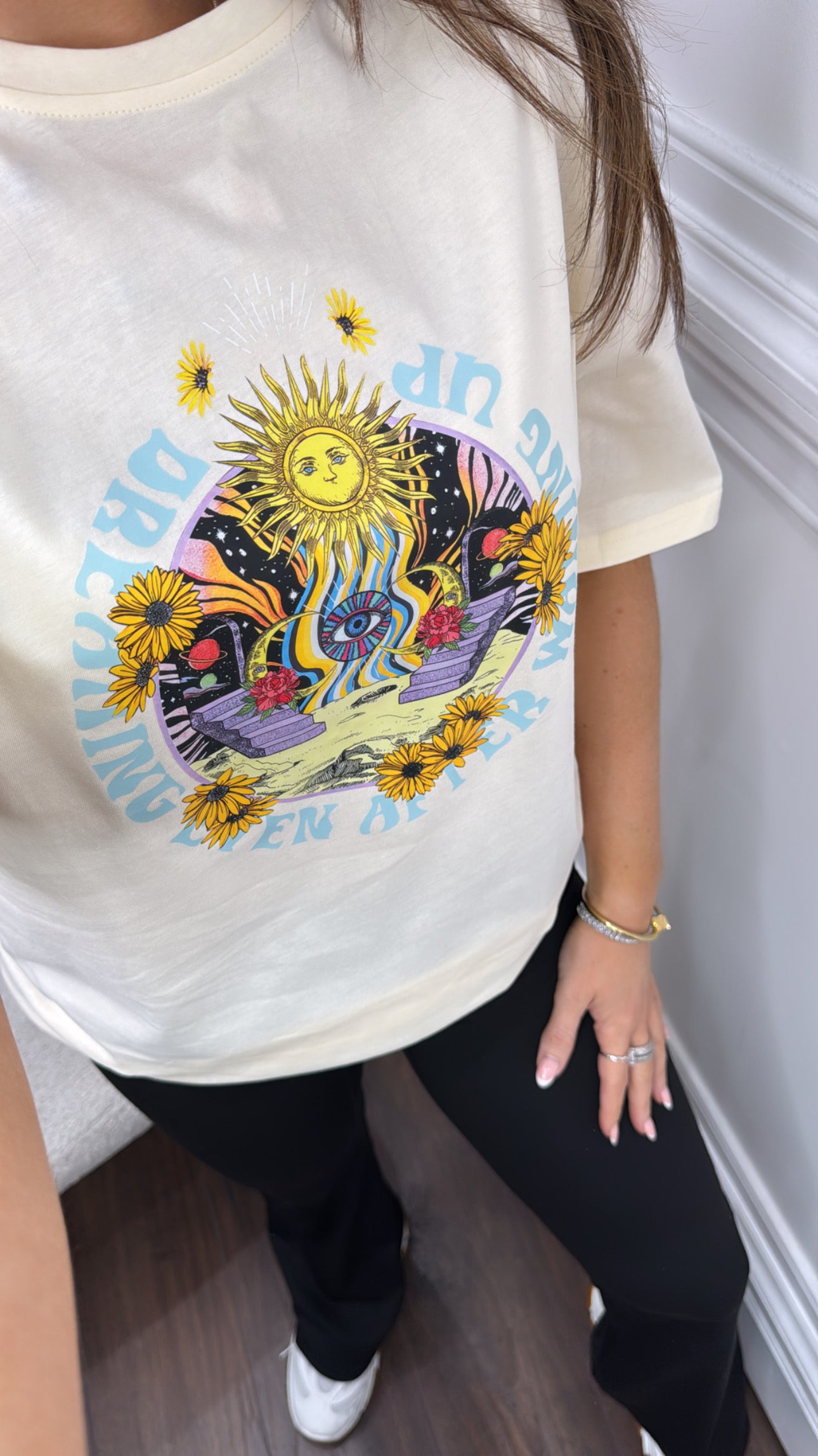 SUNSHINE cream sun logo t-shirt