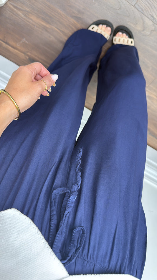 CASSIE navy wide leg trousers