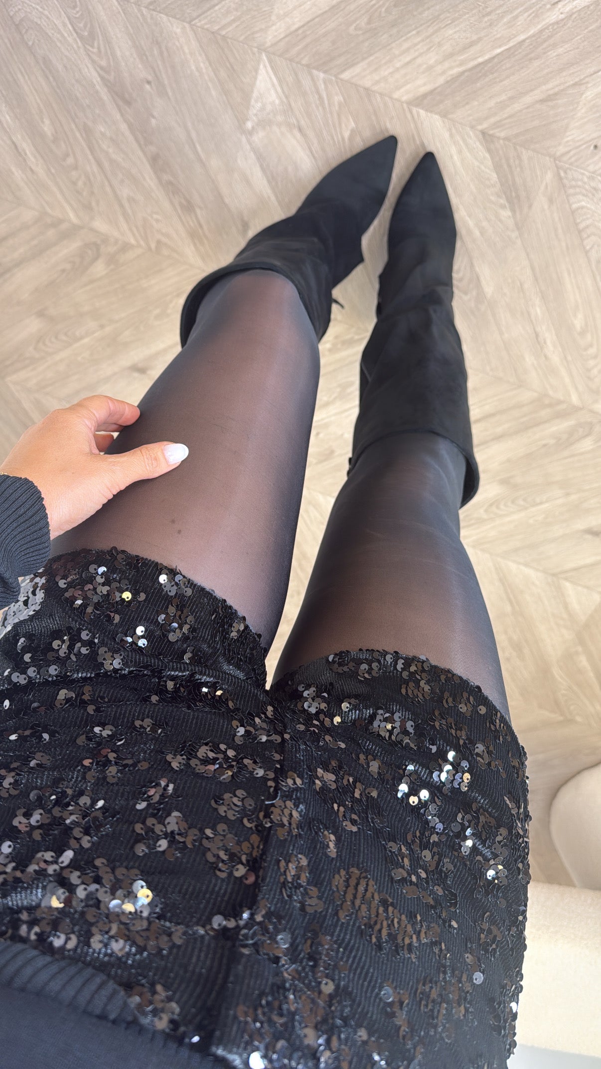 ZELDA black sequin hot pants