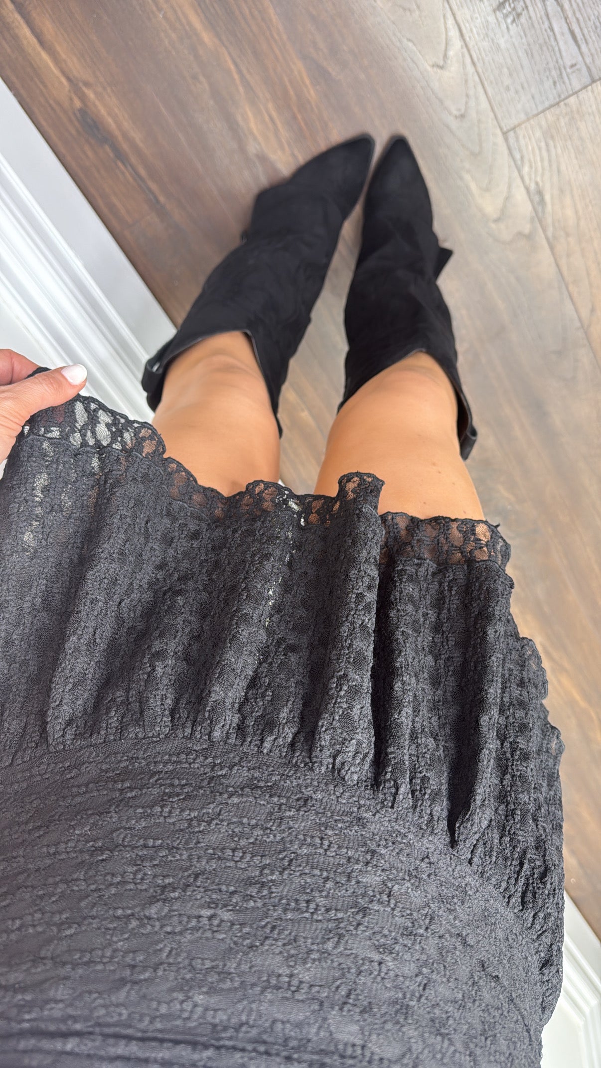 AMARI black lace ruffle skirt