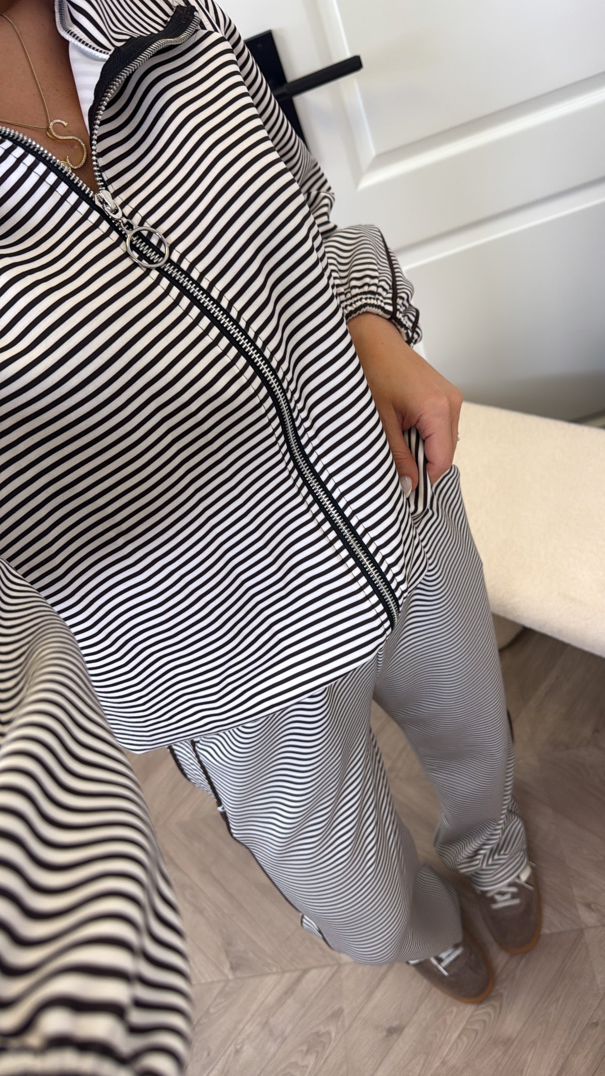 VALENCIA brown striped zip up lounge set