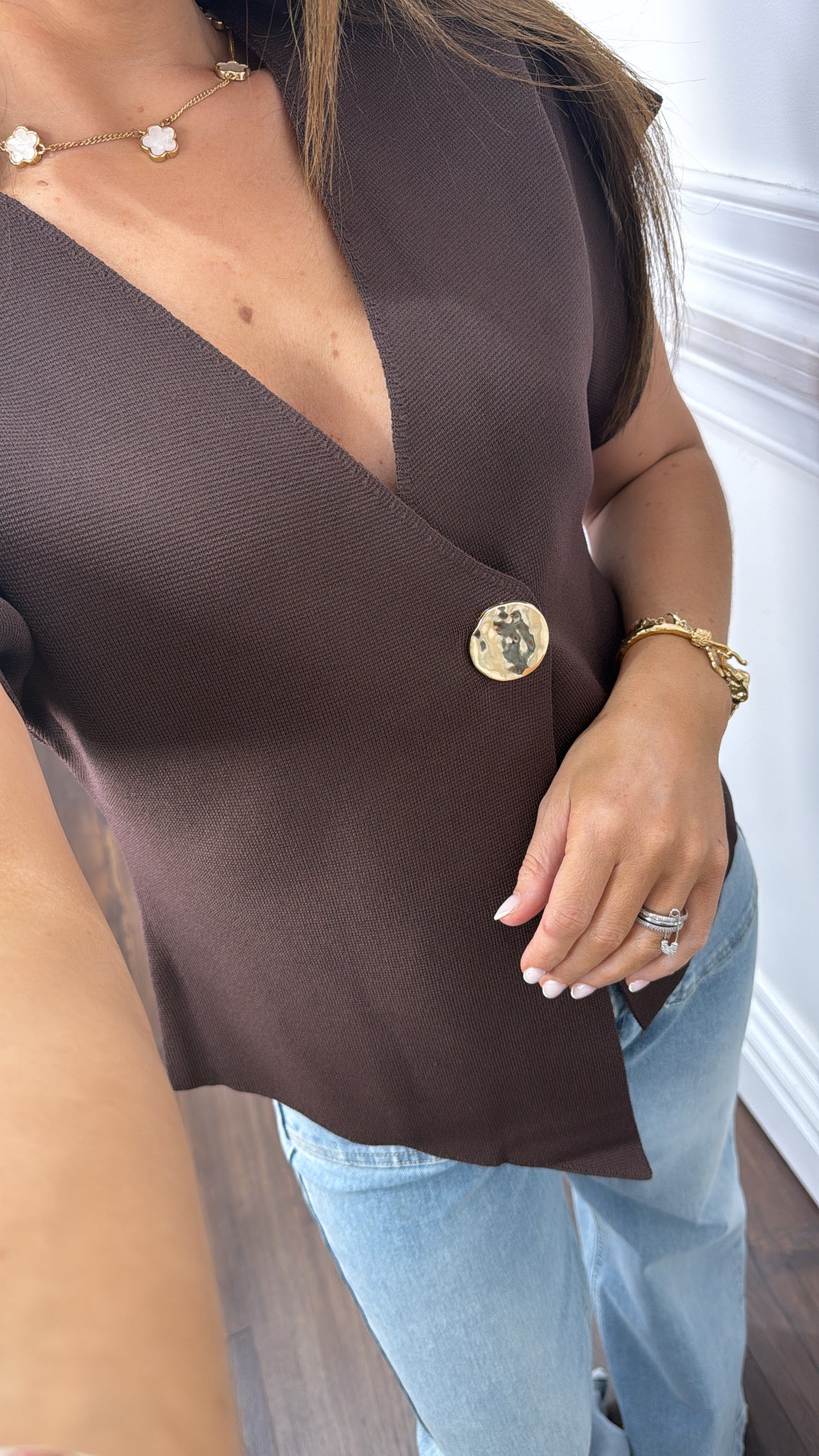 ALICE brown gold button top