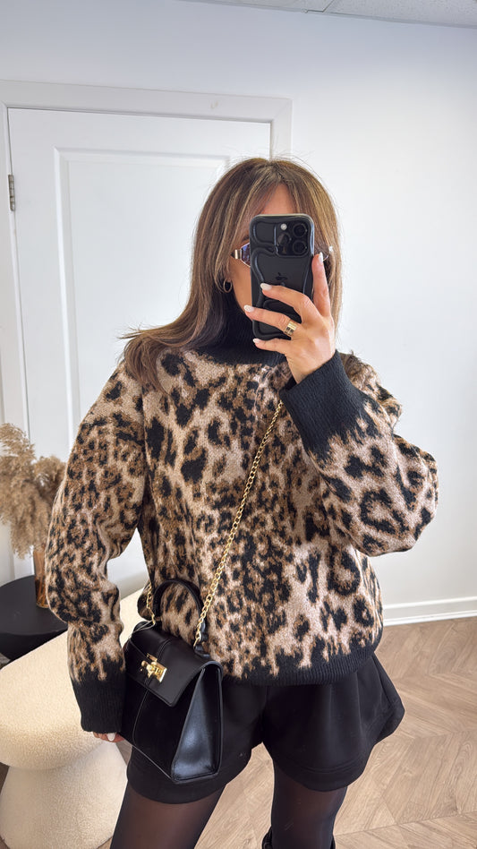 YAZMINE black leopard print soft knit jumper