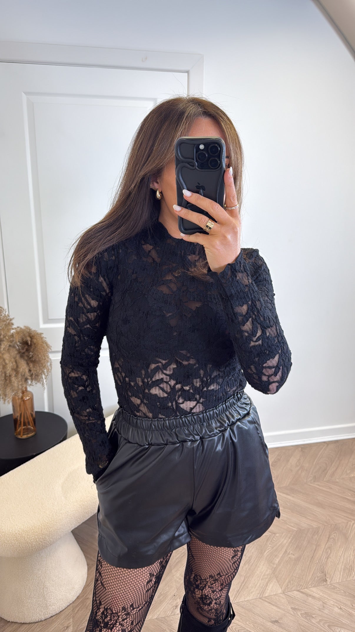 QUINN black lace long sleeve top