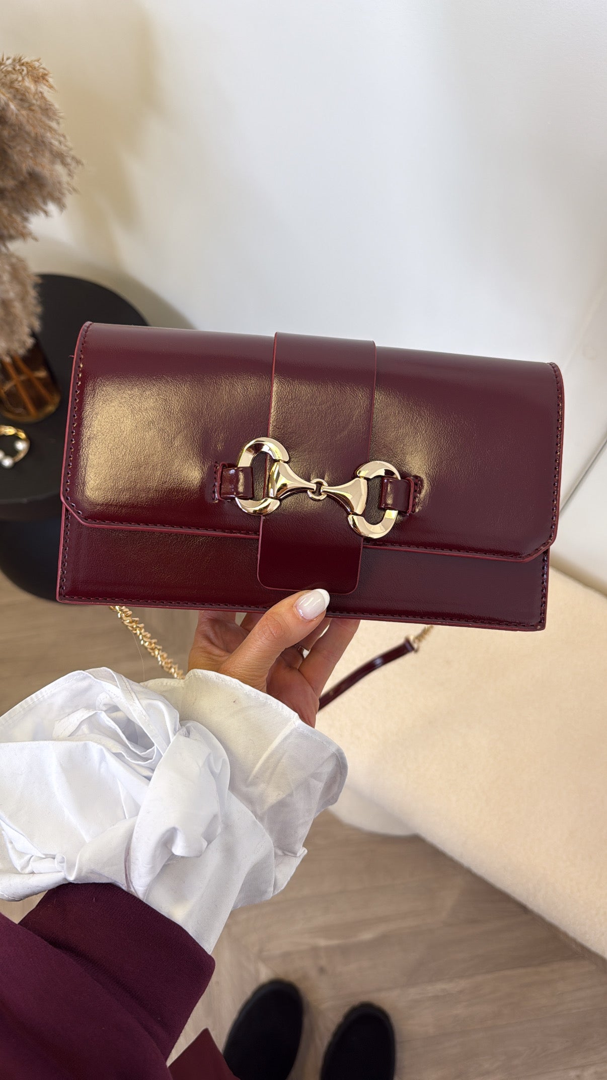 MARNIE burgundy box bag with gold clasp